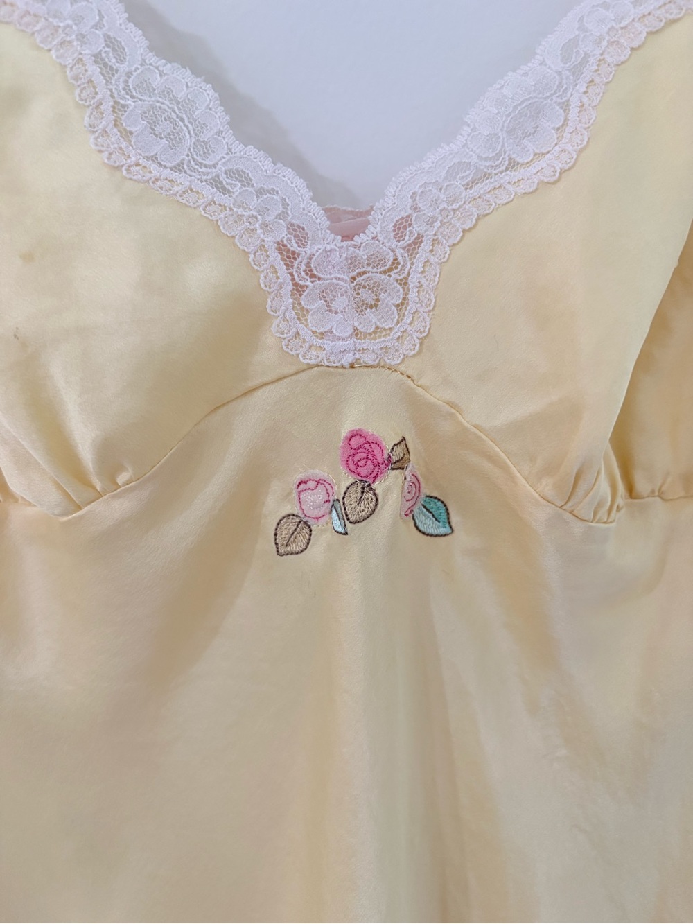Y2k butter yellow Silk Victorias Secret Chemise Cami - Picture 3 of 7